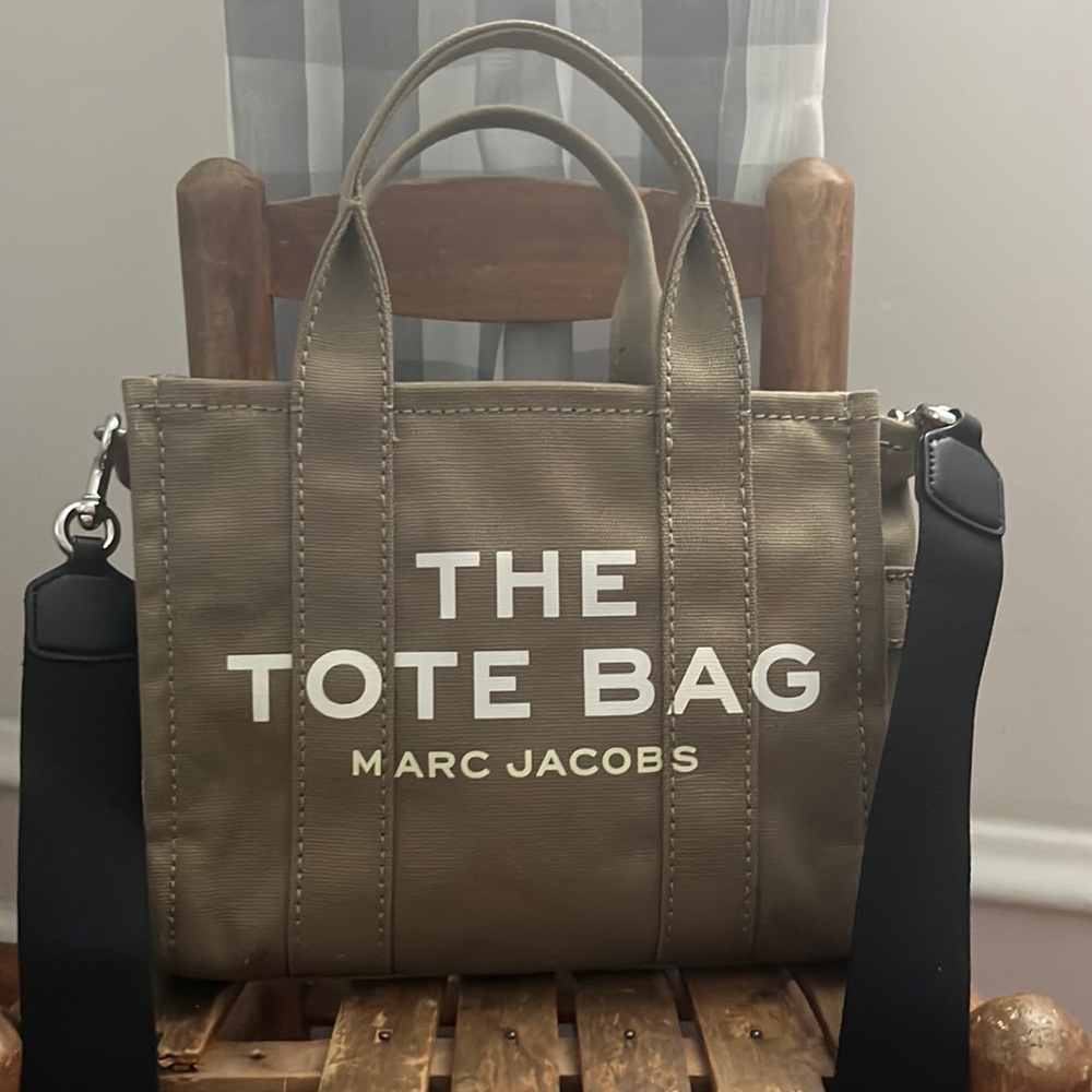 Marc Jacobs Small The Tote Bag handbag